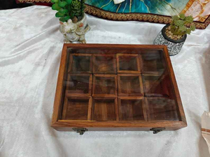 Boîte à épices ronde en bois écologique personnalisable pour la cuisine à domicile, support à herbes et épices de haute qualité en provenance d'Inde - Product Image 6