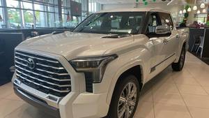 premium CrewMax pickup truck – Capstone-style full-size truck - Product Image 4
