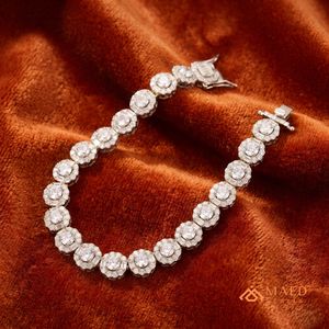 กำไลข้อมือเงินแท้ 925 ประดับมอสซาไนต์ เครื่องประดับแฟชั่น กำไลแบบ Cuban Link สำหรับผู้หญิง ผู้ชาย ของขวัญทันสมัย เครื่องประดับคุณภาพ นิวยอร์กซิตี้ - Product Image 2