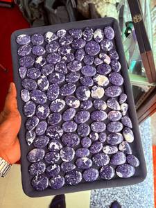 Lepidolite Cabochon Formes et Tailles Variées, Pierre Précieuse en Vrac de Haute Qualité pour la Fabrication de Bijoux, Vente en Gros - Product Image 1
