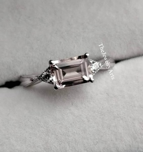 Bague de fiançailles en Morganite, bague en argent massif, bague de mariage en Morganite rose, cadeau de Noël pour fille, pierre précieuse rose taille émeraude - Product Image 5
