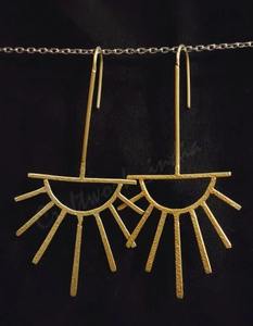 Best Quality <b>Quirky</b> Lash Brass Long <b>Earring</b> Trendy Fashion Jewelry for Wedding Bridal and Special Occasions In Bulk Quantity - Product Image 1