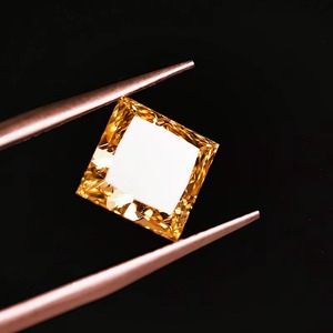 Diamante Cultivado en Laboratorio CVD Azul Fantasía Princesa de 4CT, VS1, Certificado IGI, Corte Excelente 3EX, para Mayoristas de Diamantes e Importadores - Product Image 2