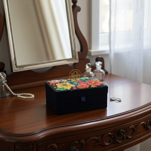 กล่องใส่เครื่องประดับทำมือสุดหรู ประดับลูกปัด ลายดอกไม้ กล่องเก็บของตกแต่ง กล่องของขวัญ NOORIMS AKBAR HANDICRAFTS 1-3L - Product Image 2