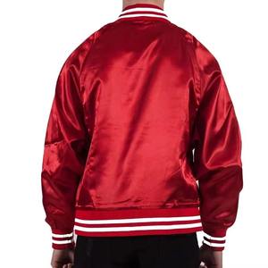 Chaqueta Bomber Roja de Satén de Primera Calidad con Logotipo de Equipo de Béisbol, Chaqueta Ligera Estilo Universitario - Product Image 2