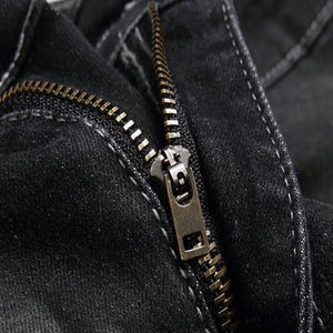 Shorts en jean bleu clair pour hommes, décontractés, mi-longs, avec ceinture élastique, pour l'été, pour l'extérieur, à la mode, avec poches - Product Image 3