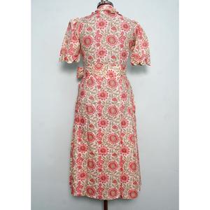 Robes indiennes modernes à imprimé floral, en coton doux et respirant, style kangourou, col en V, fermeture boutonnée, robes écologiques - Product Image 4