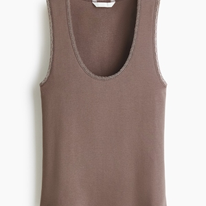 Débardeur basique sans manches pour femme, dos nageur, en jersey 100% coton, style sportif, personnalisable sur le devant, prix raisonnable, haute qualité - Product Image 3