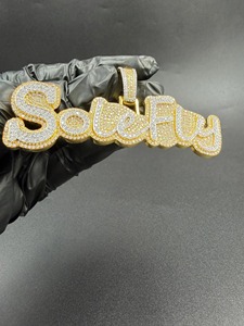 จี้ห้อยคอธีม SoleFly เงินแท้ 925 ชุบคริสตัลประดับเพชรเม็ดเล็ก ตัวอักษรประดับ จี้ห้อยคอผู้ชาย สไตล์ฮิปฮอป ของขวัญเครื่องประดับ - Product Image 4