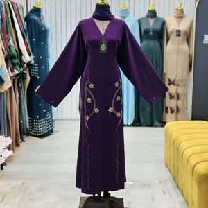 Offre Spéciale – Abaya Modeste de Dubaï à Manches Longues, Perlée et Pailletée, Traditionnelle, Faite à la Main, pour Mariage, en Polyester Respirant, Col en V pour Femme - Product Image 1