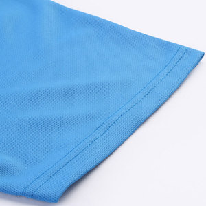 Ensemble de maillot de sport imprimé par sublimation bleu avec short noir, ensemble de vêtements de football à mouvement flexible - Product Image 2