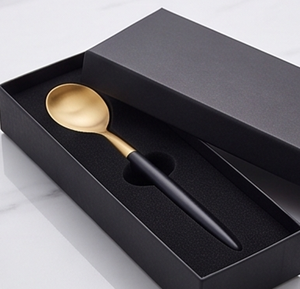 Cuillère à bar en or plaqué élégante avec manche noir, agitateur à cocktail minimaliste, outil de mélange en métal durable - Product Image 6