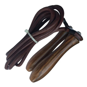 Nouvelle Corde à sauter légère en cuir de vachette avec poignées en bois pour entraînement sportif rapide, 1 kg, unisexe, modèle Geo, vente en gros directe usine - Product Image 5