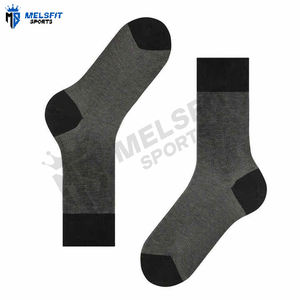 Chaussettes de football durables - Confortables, haute élasticité, séchage rapide, respirantes, écologiques, antibactériennes, personnalisables pour l'entraînement - Product Image 5
