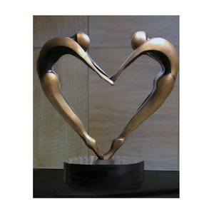 Escultura Moderna Abstracta de Pareja Acrobática con Corazón, Elegante Estatua de Amantes en Bronce para Regalo de Boda y Decoración de Sala de Estar de Lujo - Product Image 4