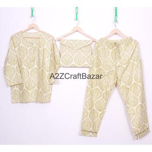 ชุดนอนผ้าฝ้ายพิมพ์ลายดอกไม้สุดหรู ทำมือ สำหรับผู้หญิง 100% ผ้าฝ้าย เนื้อนุ่ม ชุดนอนคู่ ชุดเพื่อนเจ้าสาว ของขวัญ - Product Image 1