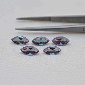 Piedra preciosa de Alejandrita rusa cultivada en laboratorio de 4x8mm, piedra de corindón sintético de Alejandrita al por mayor para la fabricación de joyas al precio más bajo - Product Image 1