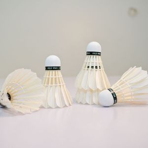 Lot de 12 volants de badminton Vina-Star professionnels, durables, écologiques, à 2 couches, en plumes d'oie, pour tournois et entraînements de haute performance - Product Image 2