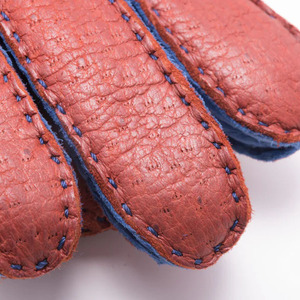 Guantes de Cuero Genuino Rojos Hechos a Mano para Mujer, Costuras Azules en Contraste, Dedos Completos, Forro Suave y Cálido para Invierno, Fiestas y Actividades al Aire Libre, Cierre a Presión - Product Image 3