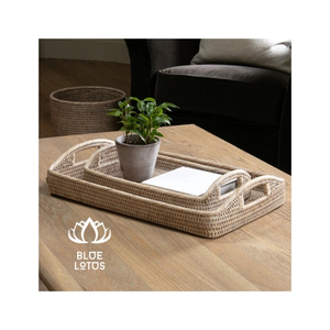 Plateau en rotin disponible, matériau écologique pour servir des collations et présenter des cadeaux, finition soignée, tissage robuste et utilisation pratique pour le transport - Product Image 1