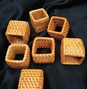 Anillos para servilletas – Anillos para servilletas de ratán tejidos a mano – Anillos para servilletas de mimbre – Decoración de mesa para bodas y eventos especiales - Product Image 2