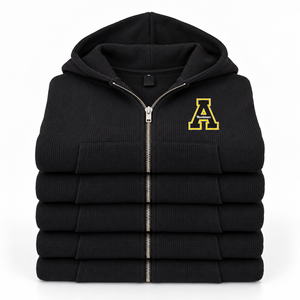 Sweat à capuche court noir pour femme avec broderie lettre A jaune sur le devant, manches longues, en coton tricoté, idéal pour l'automne - Product Image 5