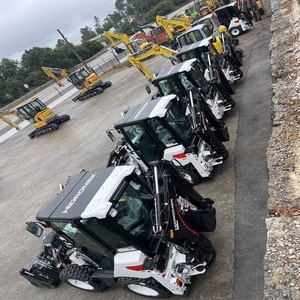 Cargadora Compacta Hidromek 62SS Duradera con Motor Diésel y Movimiento sobre Orugas que Ofrece Alta Eficiencia Operativa y Excelente Capacidad de Excavación - Product Image 6