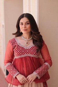 Falda Lehenga con Estampado Floral para Mujer, con Top Peplum Bordado, Ropa Étnica de Diseñador, Traje para Bodas y Fiestas Indias - Product Image 2