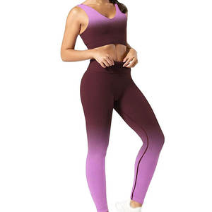 Ensemble de yoga sans couture de haute qualité pour femmes, 2 pièces, vêtements de sport pour la gym - Product Image 1