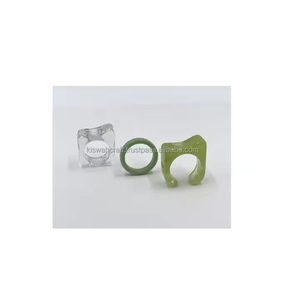 Magnifiques bagues en résine de luxe, design personnalisé, bagues carrées, couleur personnalisée, bagues tendance, prix de gros - Product Image 2