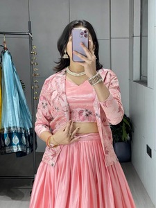 Ensemble coordonné ethnique rose blush de qualité supérieure pour femmes, tenue traditionnelle indienne élégante pour les occasions festives, les mariages - Product Image 6