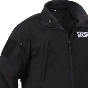 เสื้อแจ็คเก็ตทำงานแบบปรับได้สำหรับผู้ชาย ผ้า softshell กันน้ำ กันลม มาตรฐาน ANSI Class 1 สำหรับงานกลางแจ้งและรักษาความปลอดภัย ขายส่ง - Product Image 3