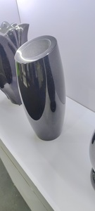 Nouveaux vases commémoratifs en granit noir indien de style européen, vase à <span class=keywords><strong>fleurs</strong></span> funéraires pour pierre tombale - Product Image 3