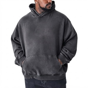 Sweat-shirt à capuche surdimensionné pour homme en polaire, couleur unie, poche kangourou, manches classiques, vêtement décontracté pour l'automne - Product Image 1