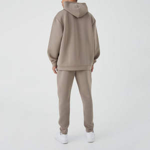 ชุดวอร์มผ้าฝ้ายฟลีซสำหรับผู้ชาย เสื้อฮู้ดดี้และกางเกงจ็อกเกอร์ สไตล์สตรีทแวร์ คุณภาพสูง ชุดสเวตสูทหนานุ่ม รับผลิตแบบ OEM ODM จากผู้ผลิตที่ดีที่สุด - Product Image 5