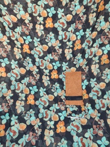 Nouvelle Robe Classique Somalienne Authentique pour Filles, Imprimée Numérique, en Jacquard Slub, Motif Géométrique Bleu Vibrant, Blanc Cassé - Product Image 3