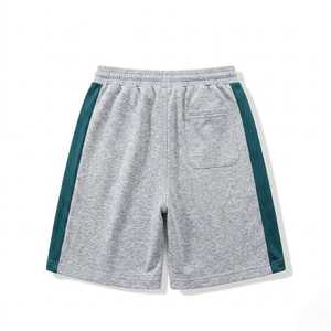Shorts de sport décontractés pour hommes, respirants, avec empiècements latéraux en mesh, pour la gym, la course et l'entraînement, taille élastique avec cordon de serrage, légers - Product Image 2