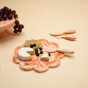 Ensemble de planches à fromage portables au design tendance et écologique, avec couteaux en résine époxy modernes et élégants, motif marbré Aqua Swirl, compatible lave-vaisselle - Product Image 6
