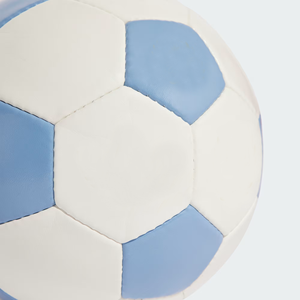 Ballon de football de qualité supérieure très demandé, écologique, léger, avec logo personnalisé et construction cousue à la machine - Product Image 3