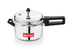 Casserole à pression Maxfresh en acier inoxydable triple couche, robuste et durable, couvercle extérieur anti-explosion, compatible lave-vaisselle, compatible gaz et induction - Product Image 2