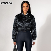 Blouson court matelassé réfléchissant à motif losanges pour femme, avec poches à lettres, style baseball, idéal pour l'hiver