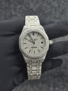 Reloj Automático con Diamantes Moissanite para Hombre y Mujer, Chapado en Blanco, Claridad VVS, Esfera Romana Totalmente Adornada, Esfera Cuadrada, Correa de Acero Inoxidable - Product Image 1