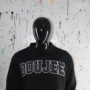 Sudadera BOUJEE BLACK con cuello alto, 100% NEGRO, con apliques bordados, cuello ancho, URBAN PRODUCTIONS - Product Image 2