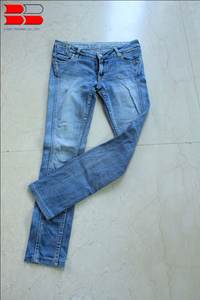 Fardos de ropa usada vaqueros ajustados para mujer - Product Image 3