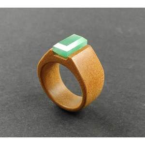 Bague en résine et bois faite à la main, à porter au quotidien, artisanat en bambou et en bois - Product Image 3