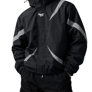 Chaqueta Cortavientos con Capucha y Panel Reflectante Personalizado en Negro para Hombre, Resistente al Agua, Ropa de Entrenamiento para Exteriores, Fabricante OEM ODM - Product Image 3