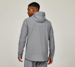 Veste coupe-vent imperméable à capuche pour homme, respirante, séchage rapide, fermeture éclair, service OEM, logo personnalisé, vêtements de sport pour la course à pied et la randonnée en plein air - Product Image 6