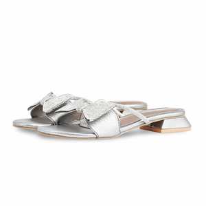 Zapatilla gris elegante para mujer - Product Image 3