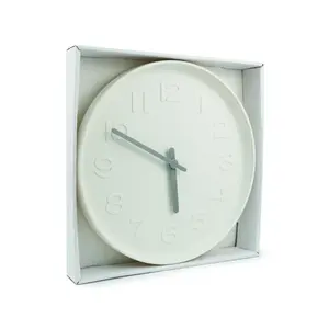 Horloge murale analogique ronde minimaliste, finition blanche mate, design quartz, pour la décoration du salon, en plastique - Product Image 5