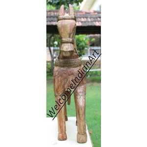 Sculpture de cheval antique sculptée à la main peinte modèle 1 - Product Image 1